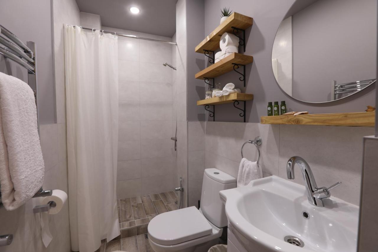 Hotelise I Blue-Poppy Apartment Ереван Экстерьер фото